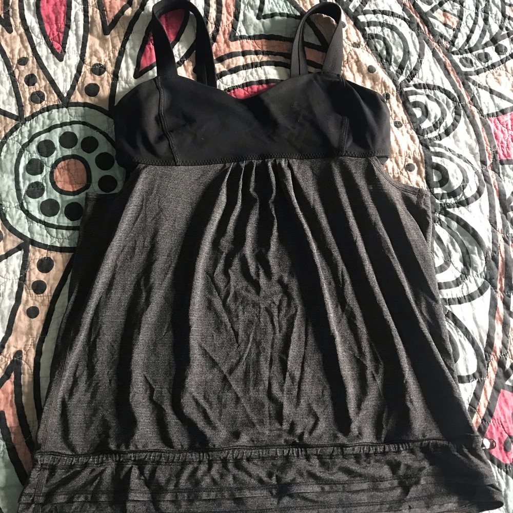 Lululemon flowy bra tank size 8
